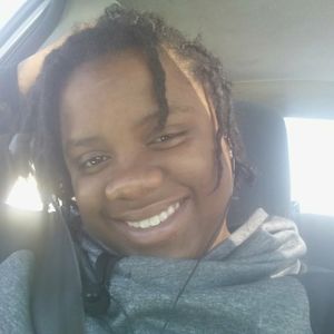 Meet your Posher, Shana